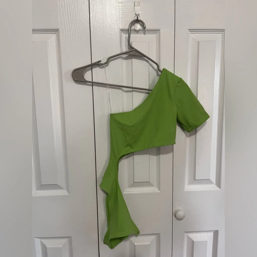 ALO Yoga Green Apple Bodysuit Size XXS